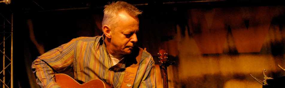 Билеты на Томми Эммануэль в Крокусе Сити Холле