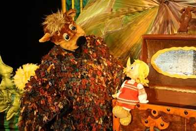 Билеты на Медведя и девочка в Альбатросе театр кукол