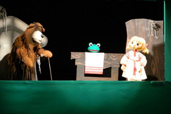 Билеты на Машу и Медведь в Московском театре кукол