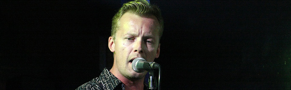 Билеты на Дениса Мажукова в Доме Музыки (Театральный зал)