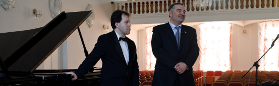 Билеты на Юрия Слесарева в МЗК