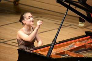 Билеты на Анну Цыбулеву в Доме Музыки (Камерный зал)