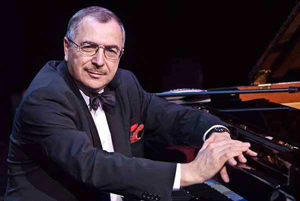 Билеты на Григория Файна в БЗК