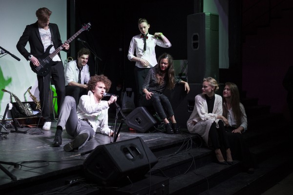 Билеты на Современный концерт в Мейерхольде центр