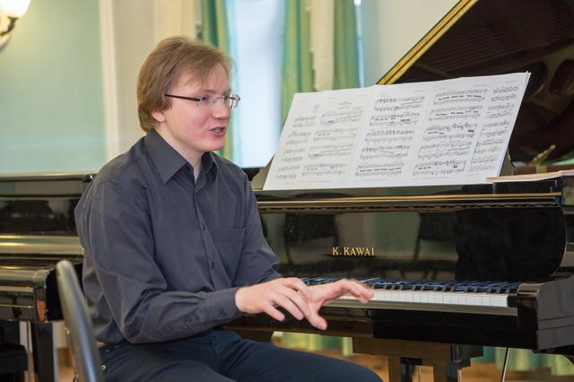 Билеты на Михаила Турпанова в Концертном зале Зарядье (Малый зал)