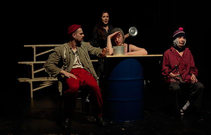 Билеты на Две стрелы в Театре Кураж