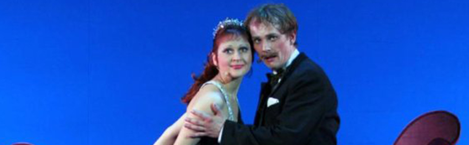 Билеты на О, Милый друг! в У Никитских ворот театр (Новая сцена)