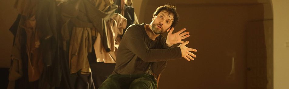 Билеты на Иностранца в Школе драматического искусства театр(Грот-зал)