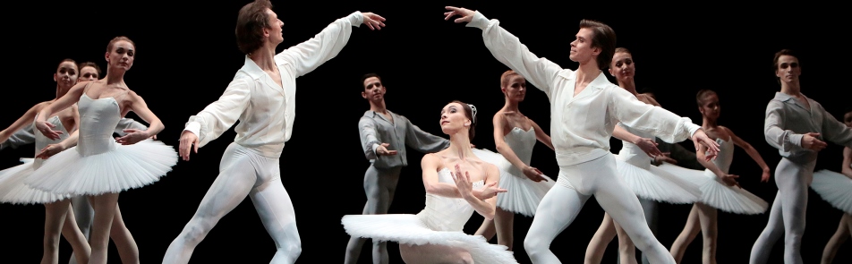 Билеты на Этюды, Кармен-сюита, Симфония до мажор в Большом театре (Новая сцена)