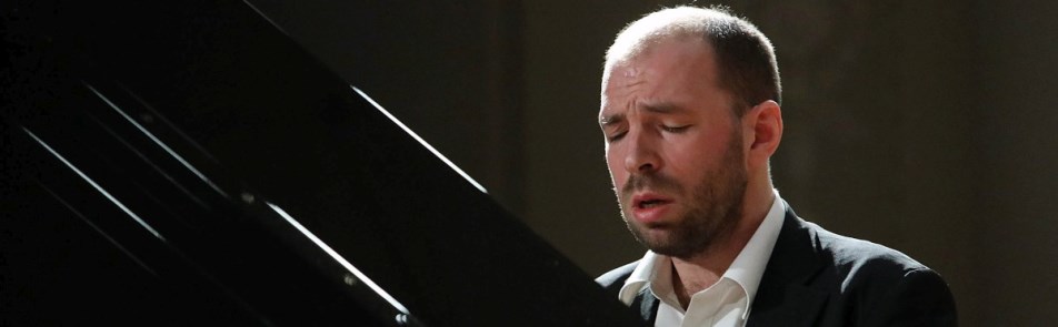 Билеты на Андрея Коробейникова в Концертном зале Зарядье