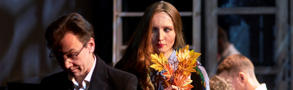 Билеты на Почти счастливая история в Камбуровом Елены театр