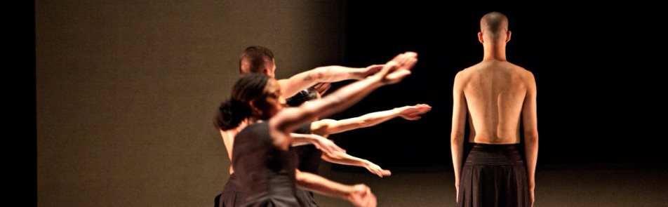 Билеты на Джорджа Баланчина / Шарона Эяля / Акрама Хана в Музыкальном театре Станиславского