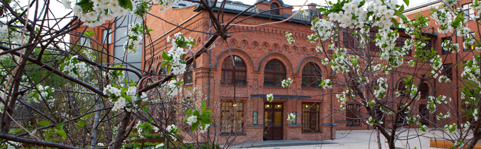 Билеты на Мандат в Студии театрального искусства