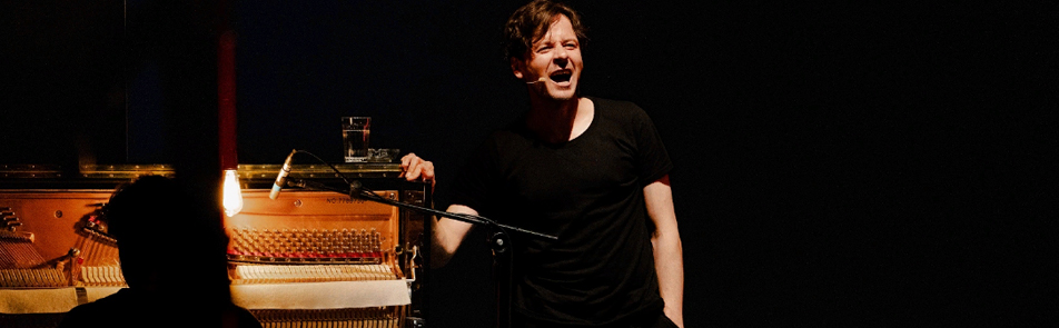 Билеты на Маяковского. Послушайте в Мастерской Фоменко