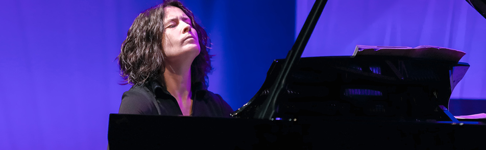 Билеты на Варвару Мягкову в Доме Музыки (Камерный зал)