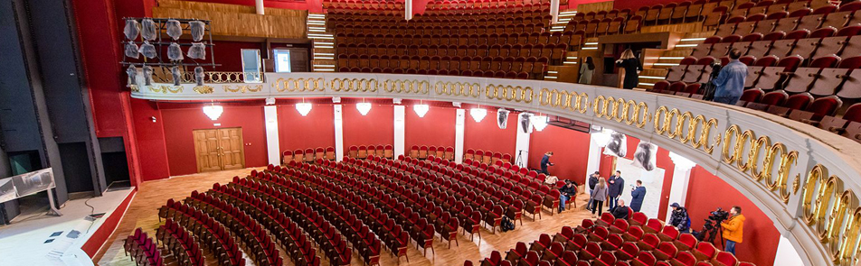 Билеты на Осенний роман в Эстрадах театр