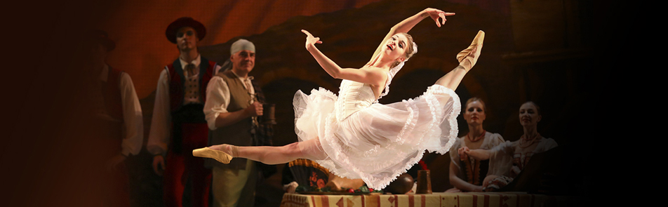 Билеты на Лауренсию в Михайловском театре