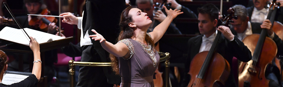 Билеты на Елену Стихину в Концертном зале Зарядье