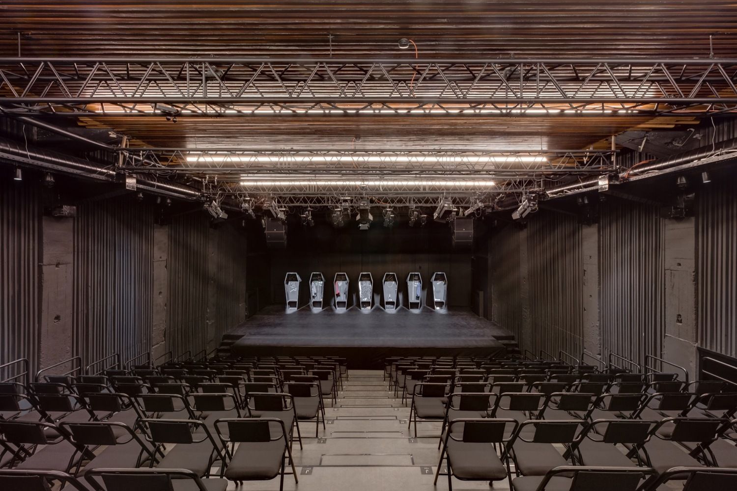 Билеты на Москвичек в Моссовете театр (сцена под крышей)