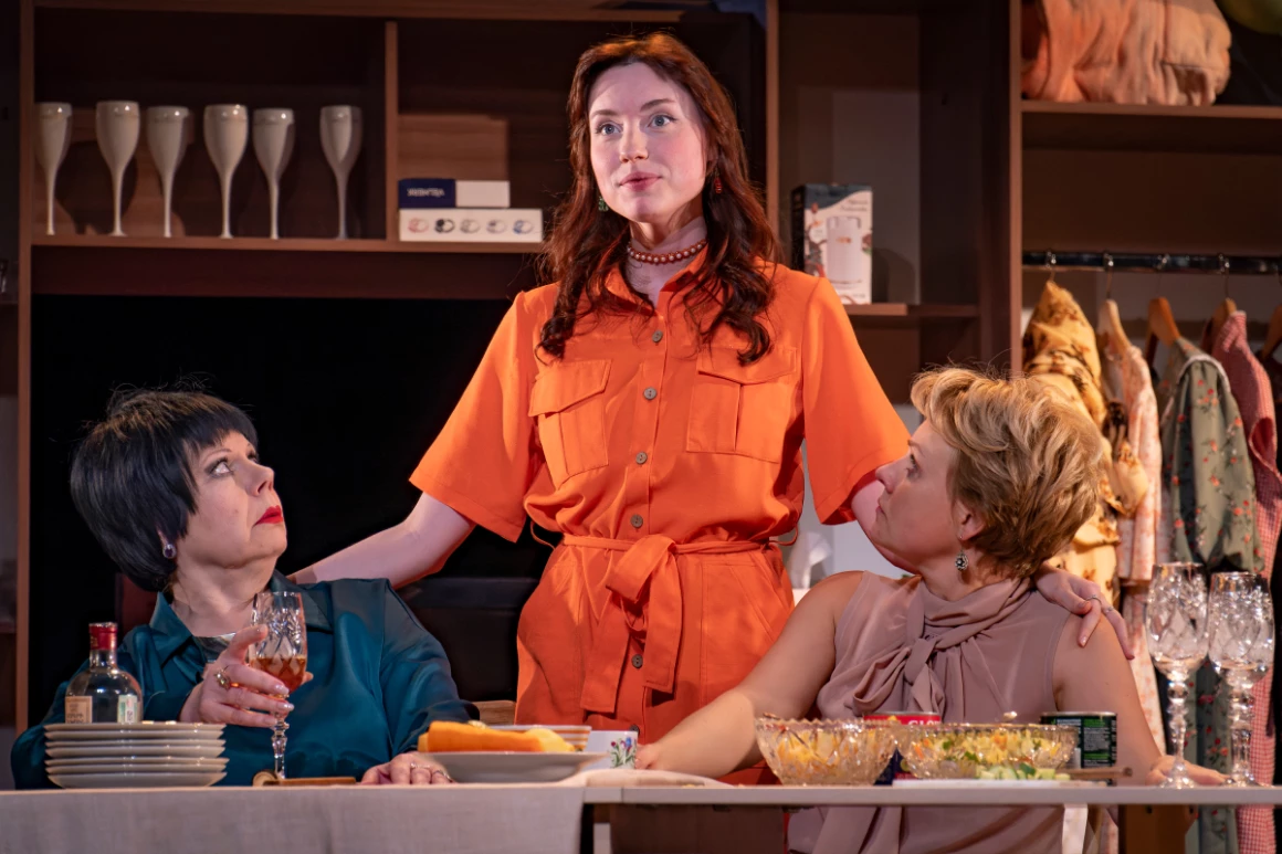 Билеты на Три жизни. Одна судьба в Сатирах театр (чердак)