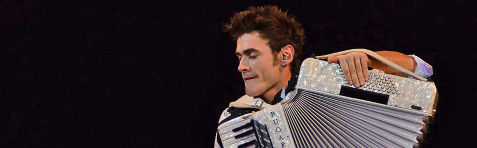 петр дранга в детстве фото. петр дранга в молодости. виртуоз аккордеонист петр дранга. петр дранго. астролог дранга.